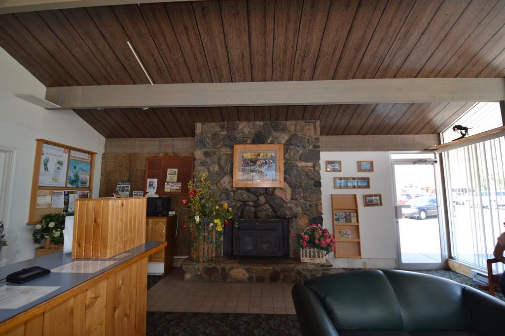 Motel Dude & Roundup West Yellowstone Exterior foto